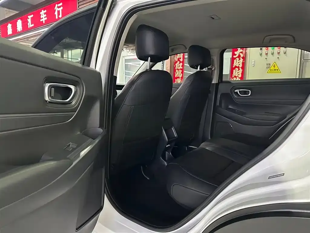 Honda Vezel 2023 из CN, фото 2