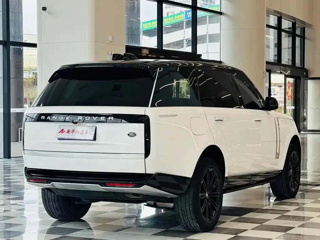Land Rover Range Rover 2023 из CN, фото 2