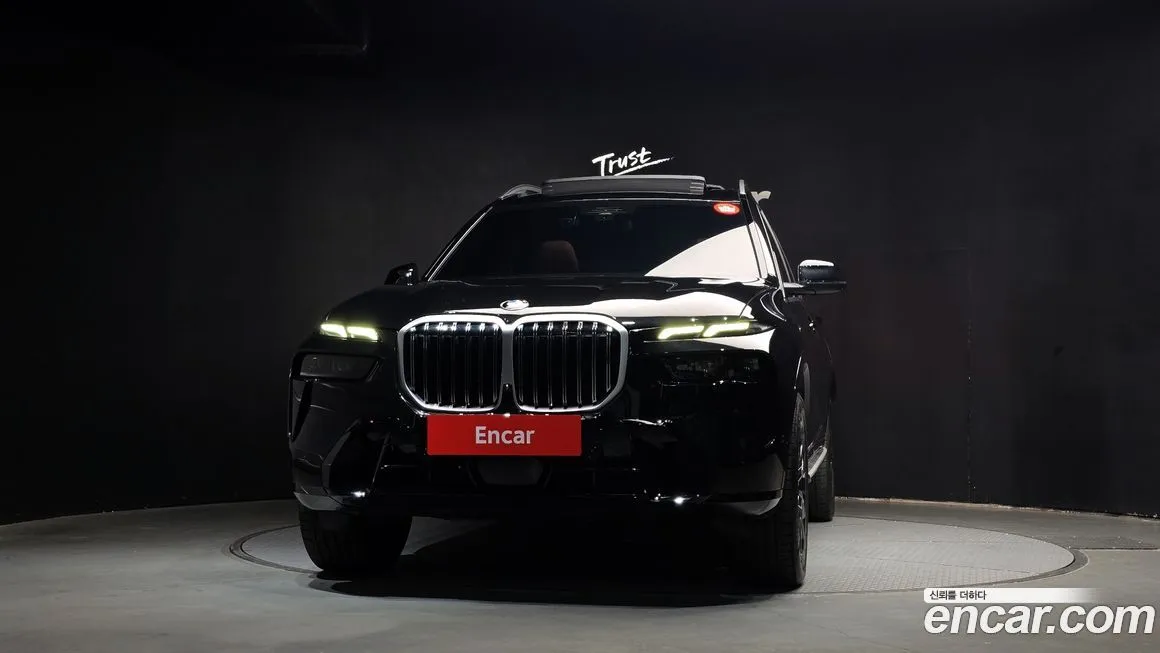 BMW X7 — фото 3