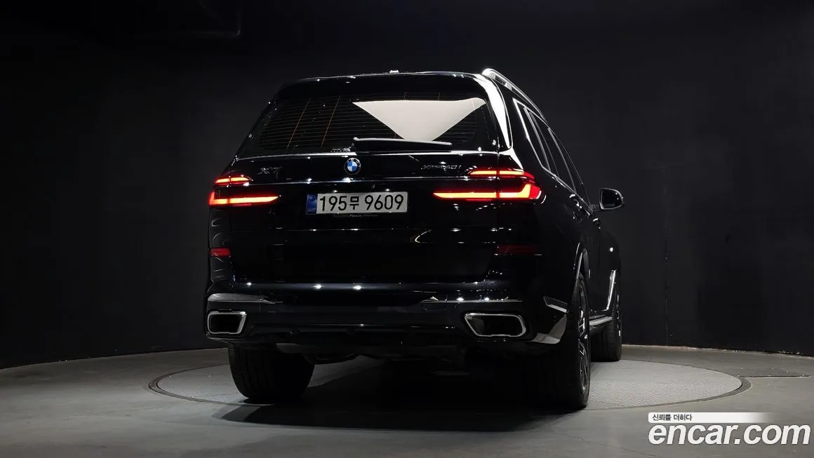 BMW X7 — фото 5