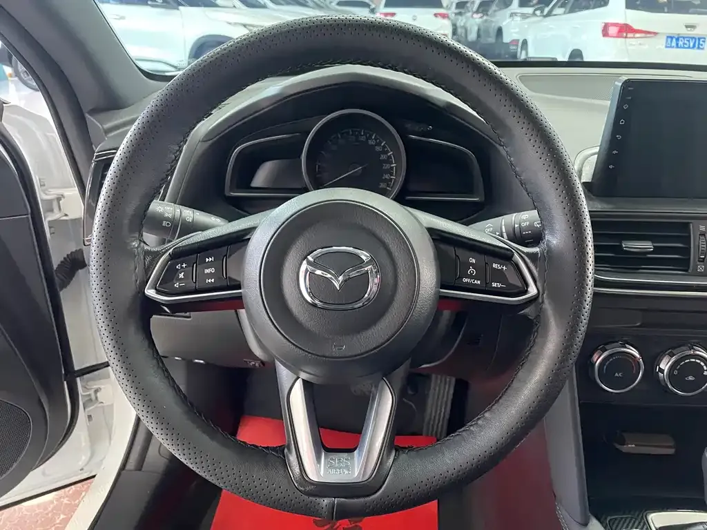 Mazda CX-4 2023 из CN, фото 10