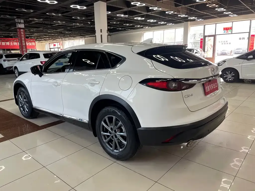Mazda CX-4 2023 из CN, фото 5