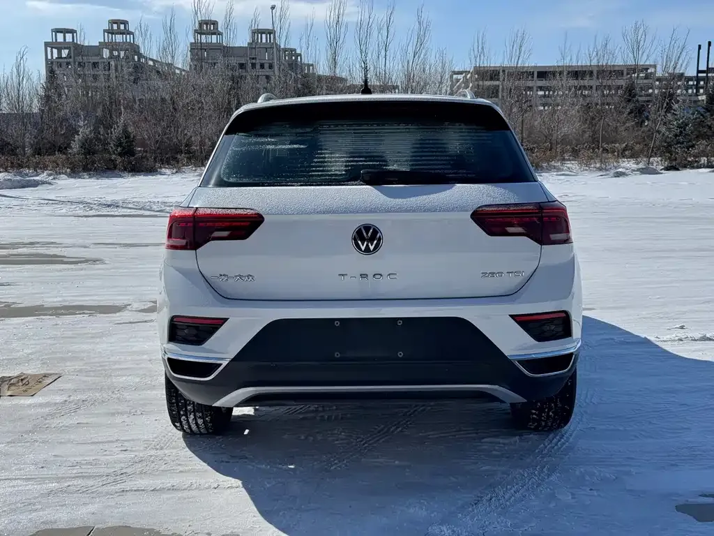 Volkswagen T-Roc 2023 из CN, фото 2