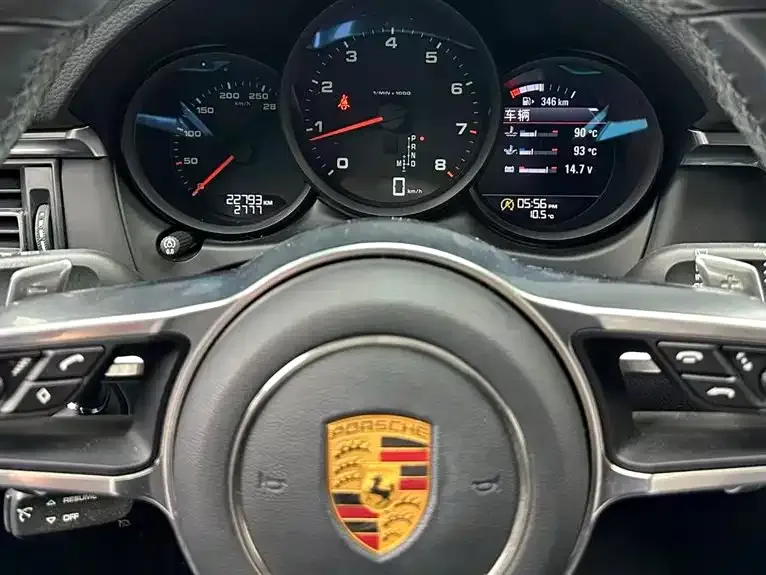 Porsche Macan 2021 из CN, фото 10