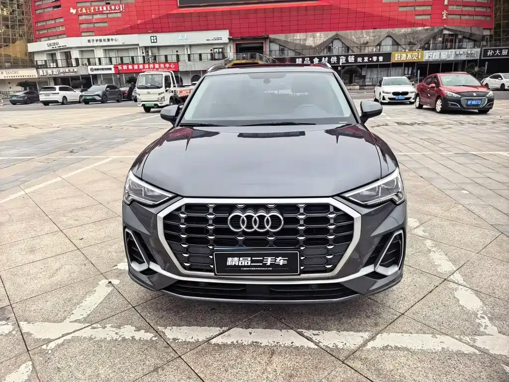 Audi Q3 — фото 9