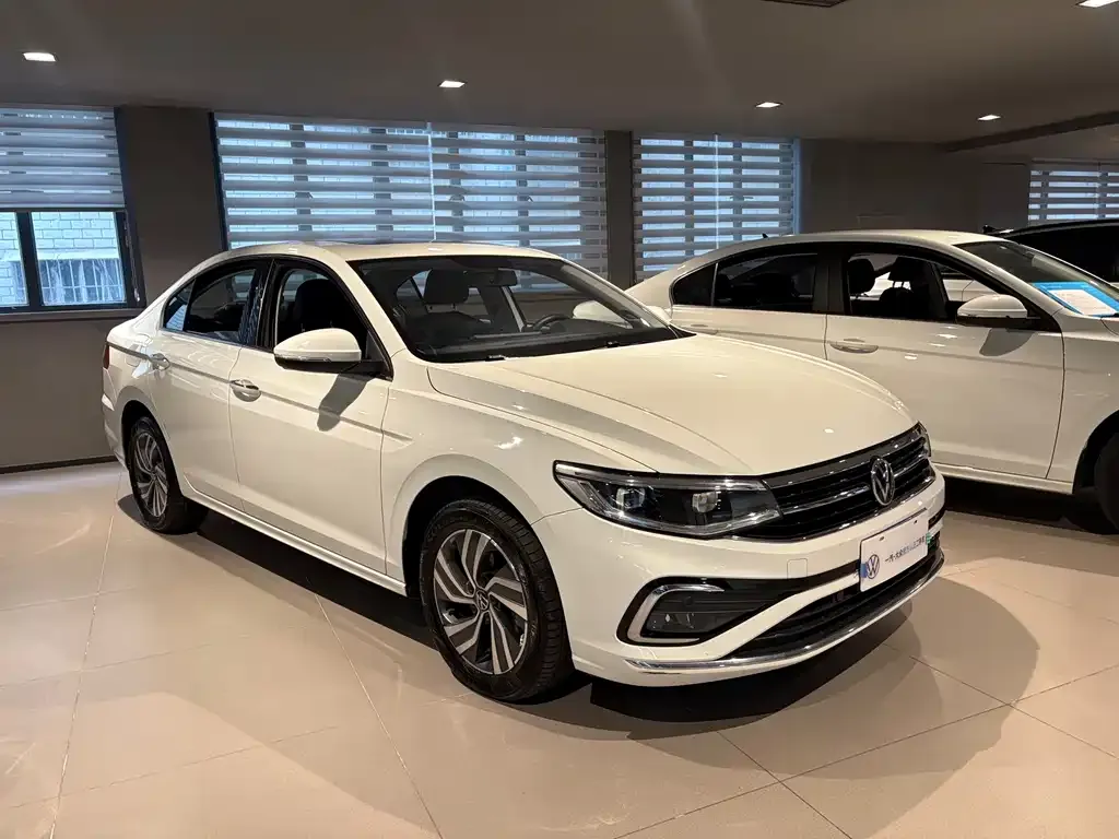 Volkswagen Bora 2024 из CN, фото 10