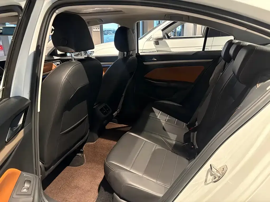 Volkswagen Bora 2024 из CN, фото 5
