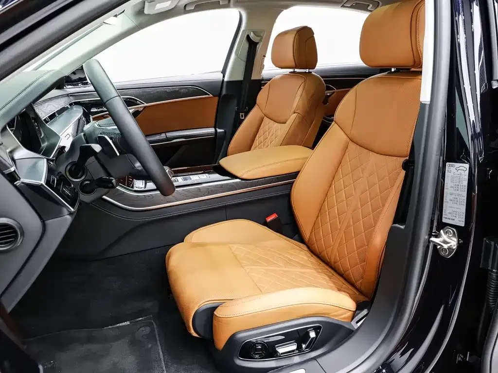 Audi A8 2025 из CN, фото 6