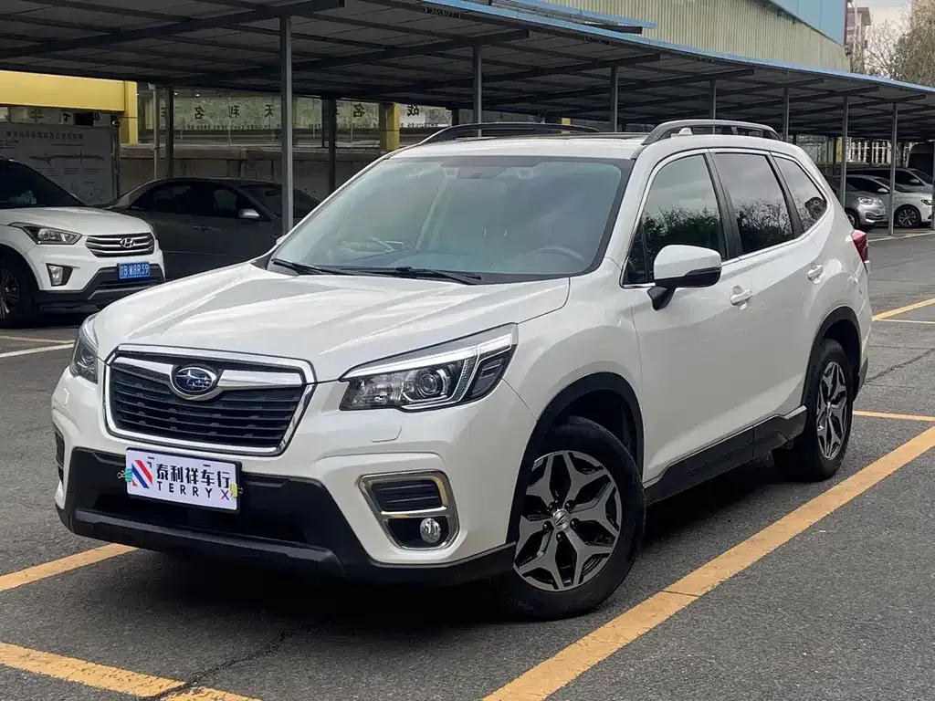 Subaru Forester 2021 из CN, фото 1