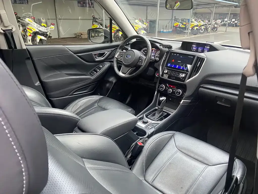 Subaru Forester 2021 из CN, фото 3