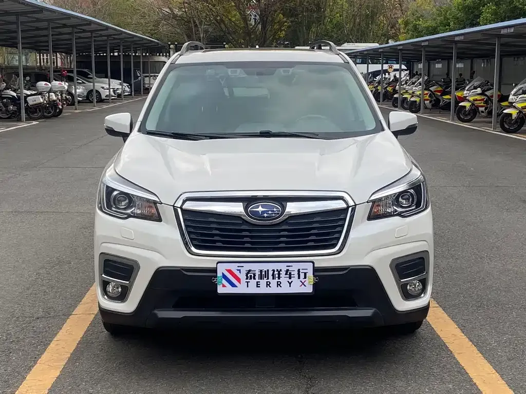 Subaru Forester 2021 из CN, фото 4