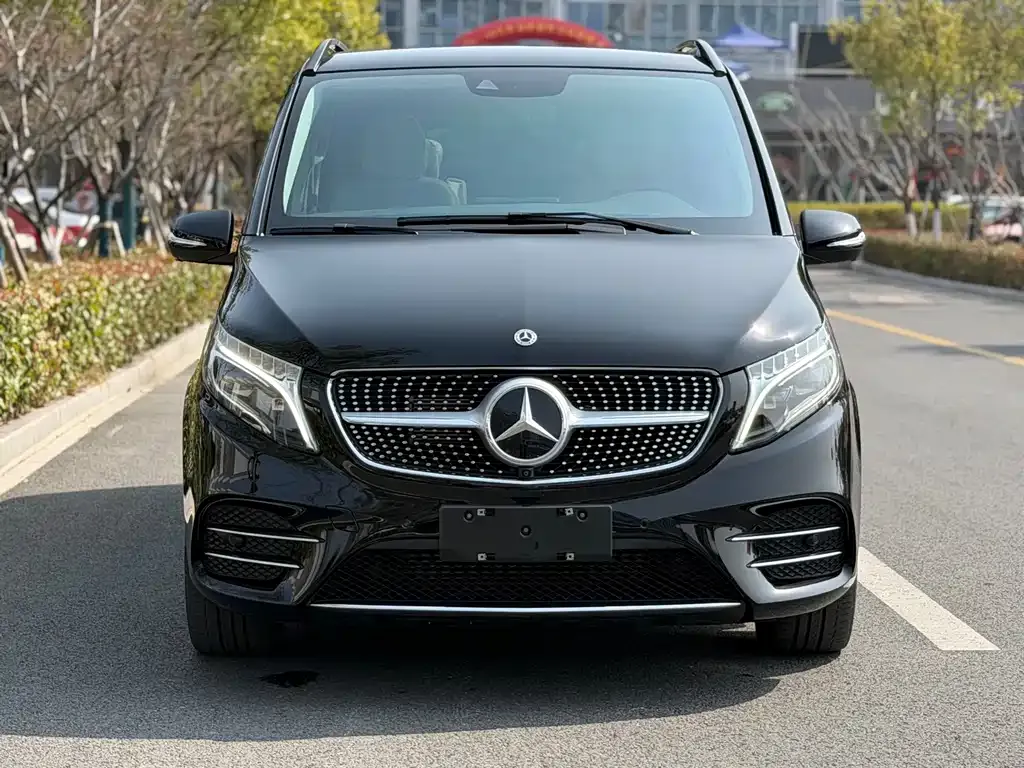 Mercedes-Benz V-Class — фото 7