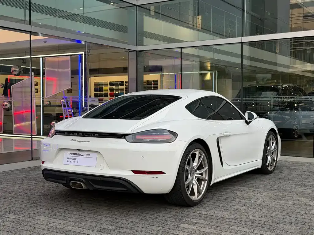 Porsche 718 — фото 6