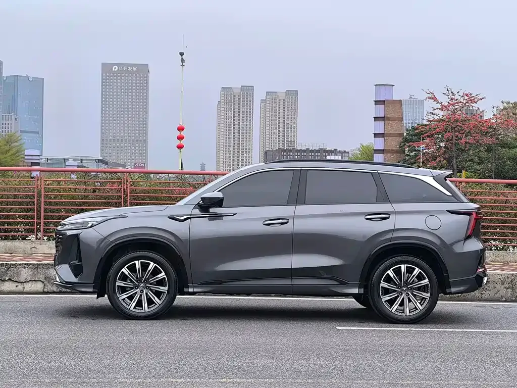 Changan CS75PLUS — фото 10