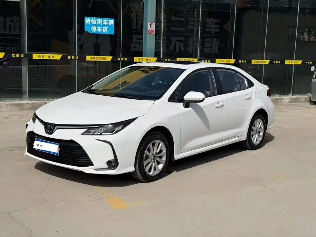 Toyota Corolla 2025 из CN, фото 1
