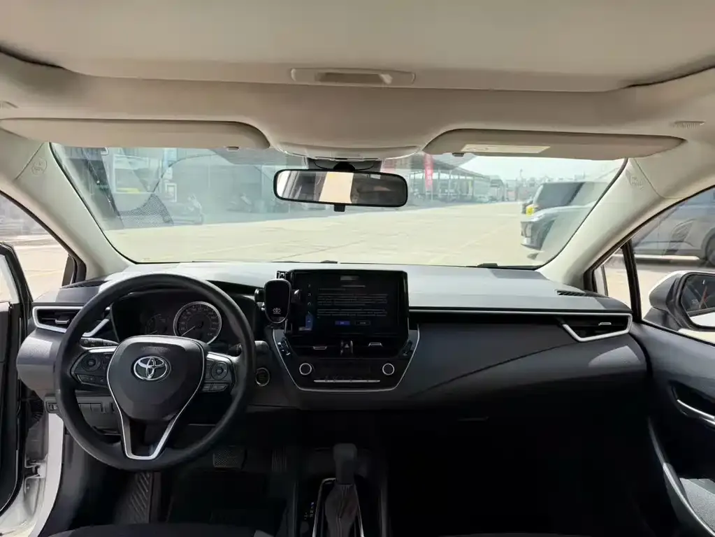 Toyota Corolla 2025 из CN, фото 9