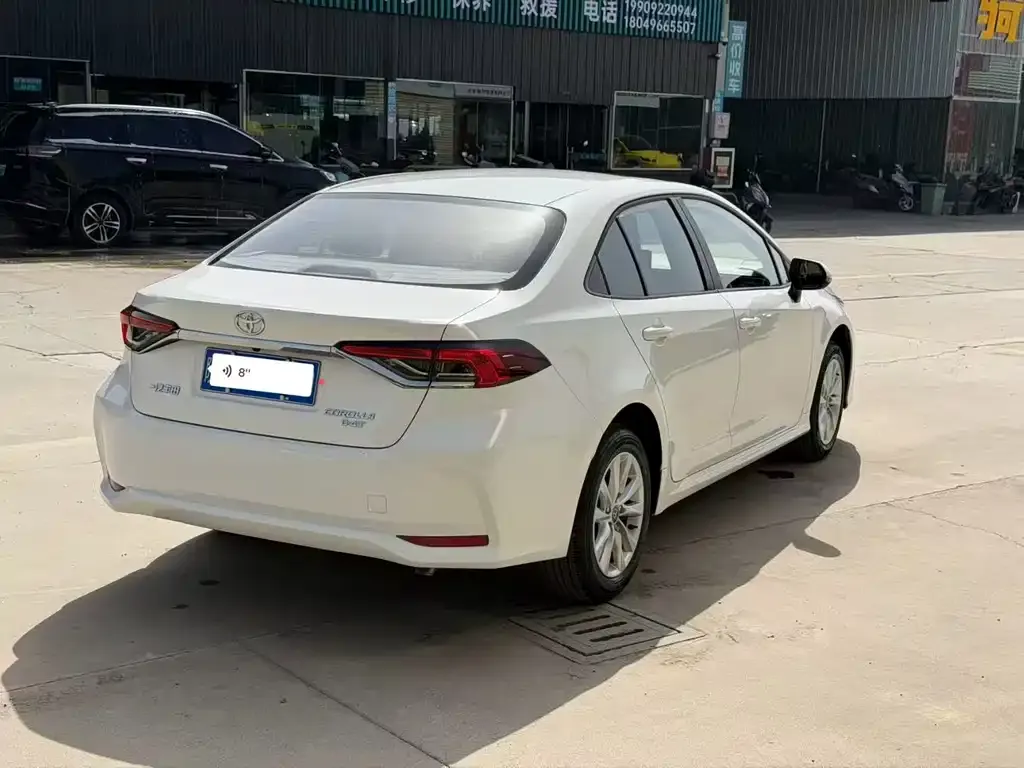 Toyota Corolla 2025 из CN, фото 5