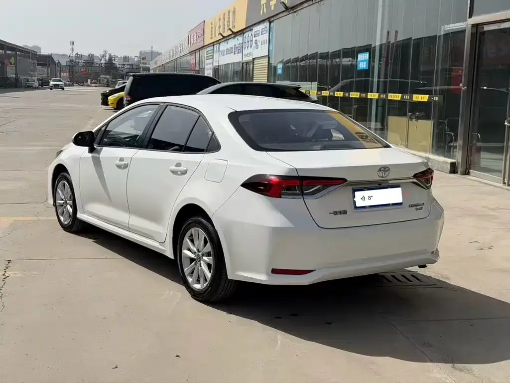 Toyota Corolla 2025 из CN, фото 6