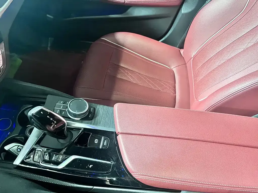 BMW 5 Series — фото 10