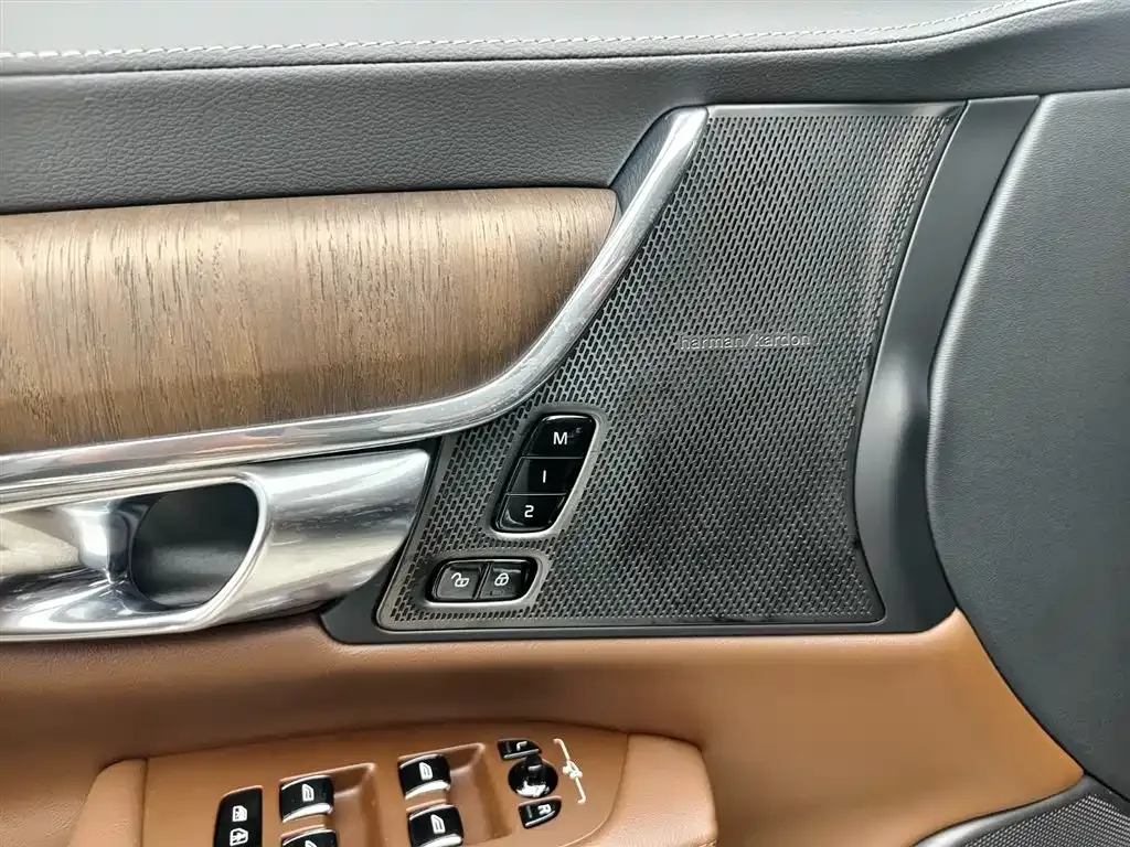 Volvo S90 — фото 10