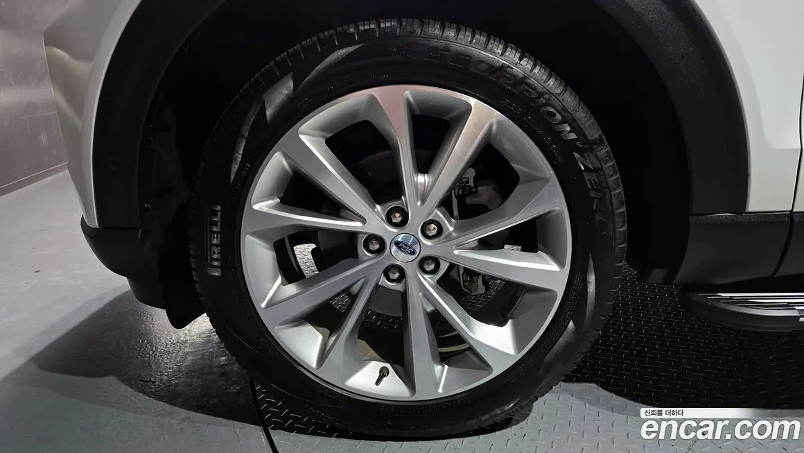 Ford Explorer 2023 из KR, фото 4