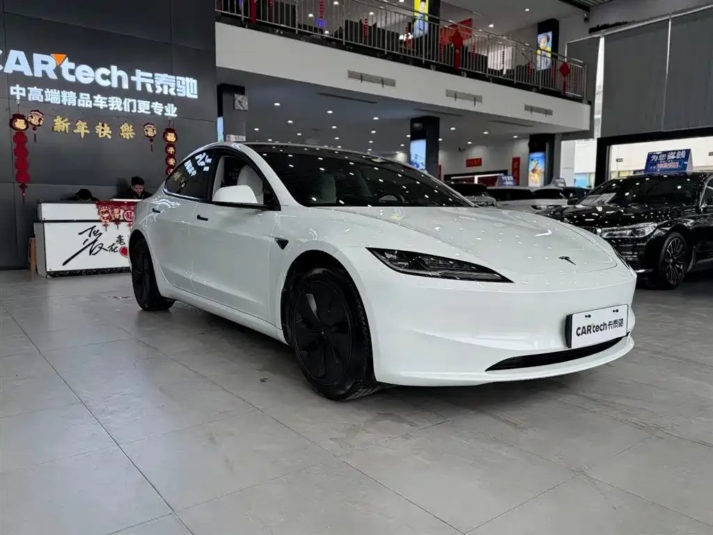 Tesla Model 3 — фото 5