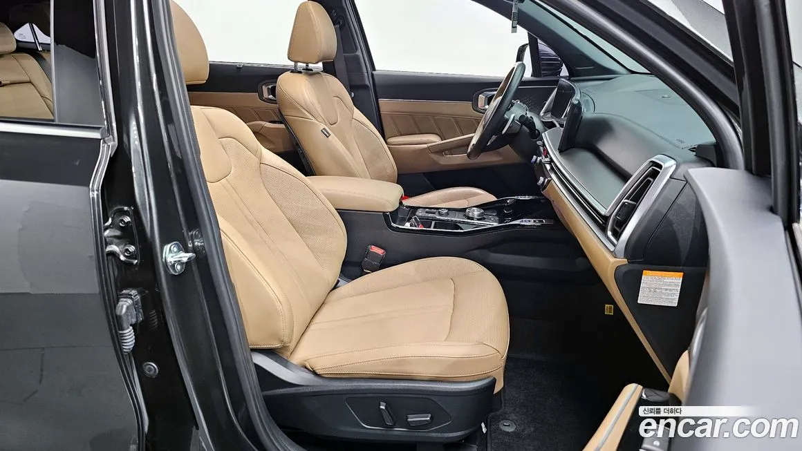 Kia Sorento — фото 8