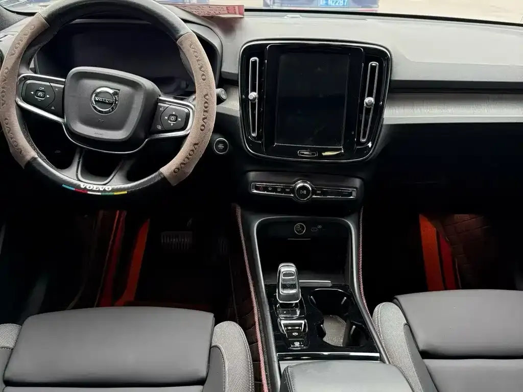 Volvo XC40 2023 из CN, фото 8