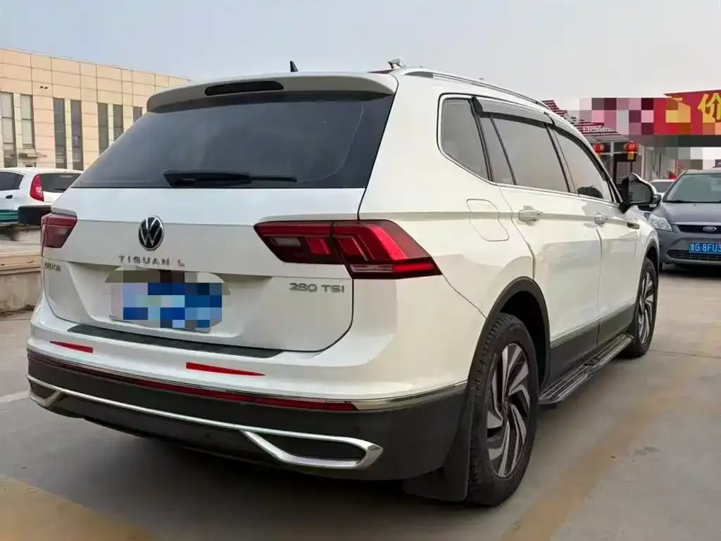 Volkswagen Tiguan L — фото 6