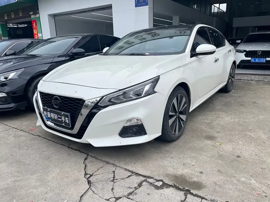 Nissan Teana 2022 из CN, фото 1