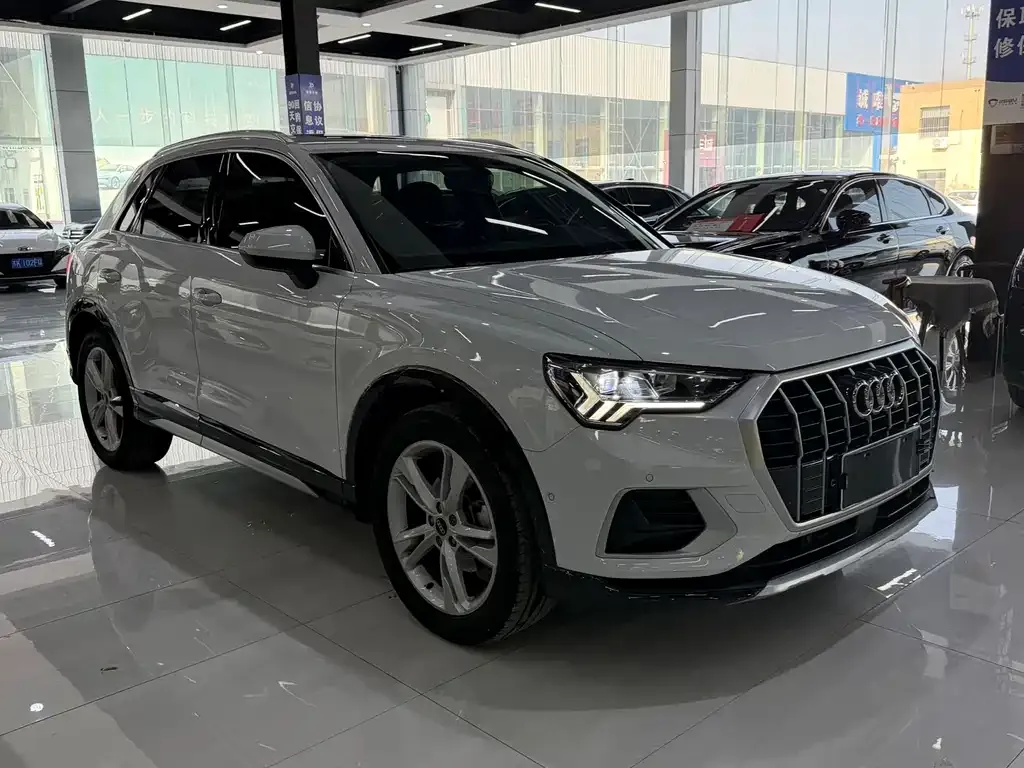 Audi Q3 — фото 9