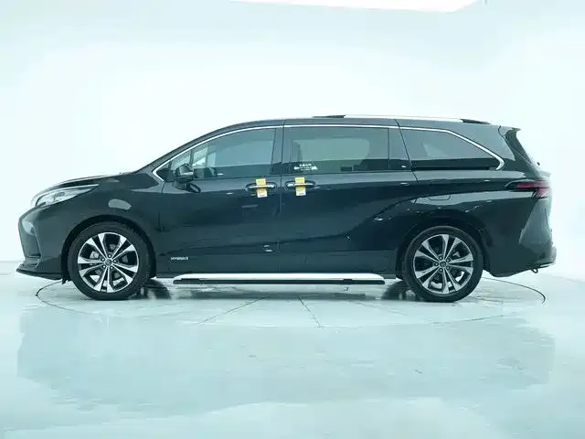 Toyota Granvia 2024 из CN, фото 9