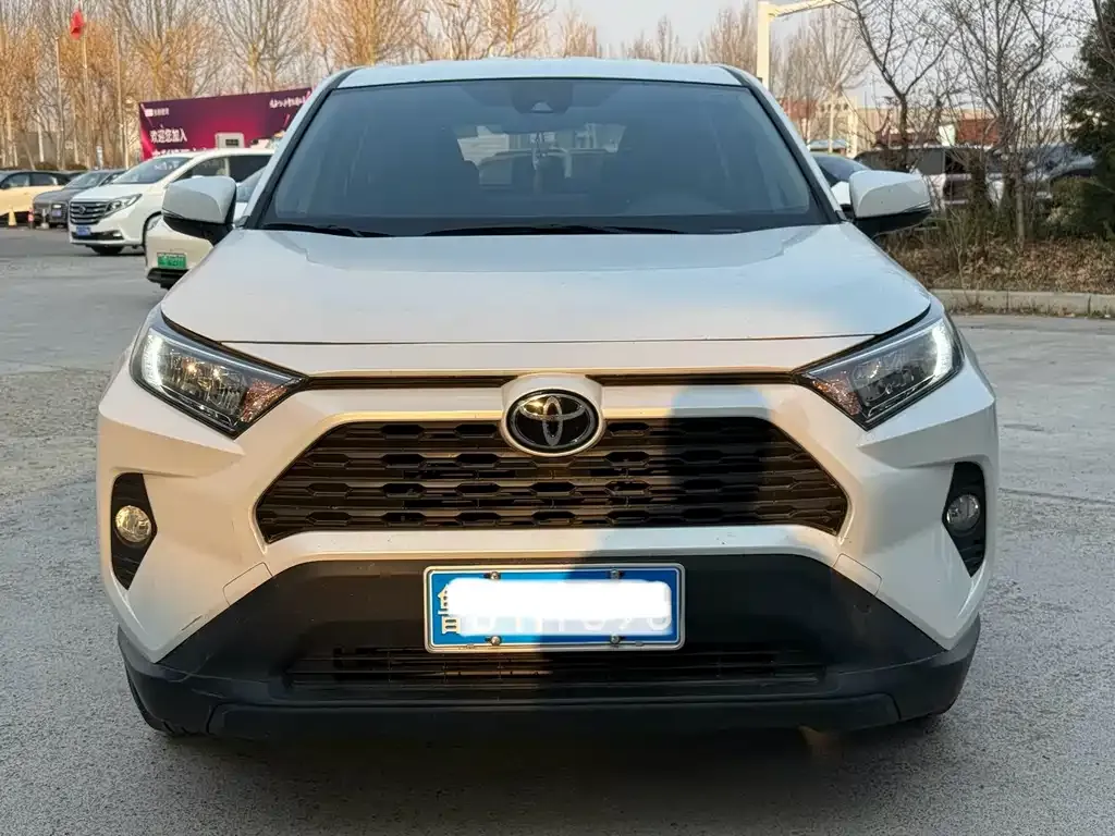 Toyota RAV4 2021 из CN, фото 8