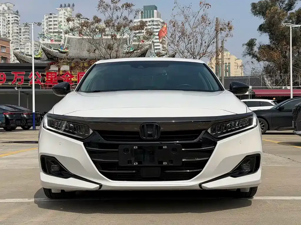 Honda Accord — фото 7