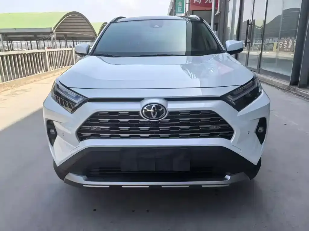 Toyota RAV4 — фото 2