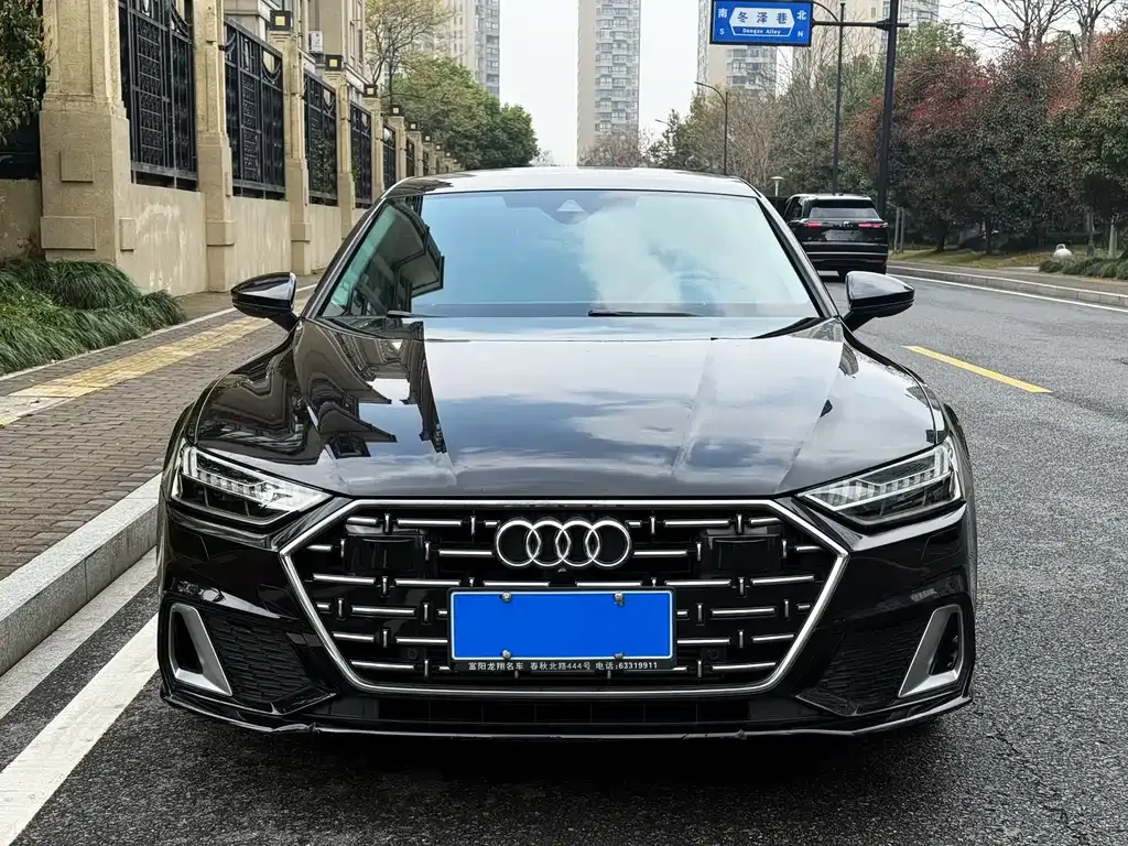 Audi A7L 2023 из CN, фото 6