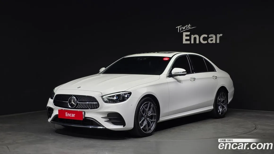 Mercedes-Benz E-Class — фото 1