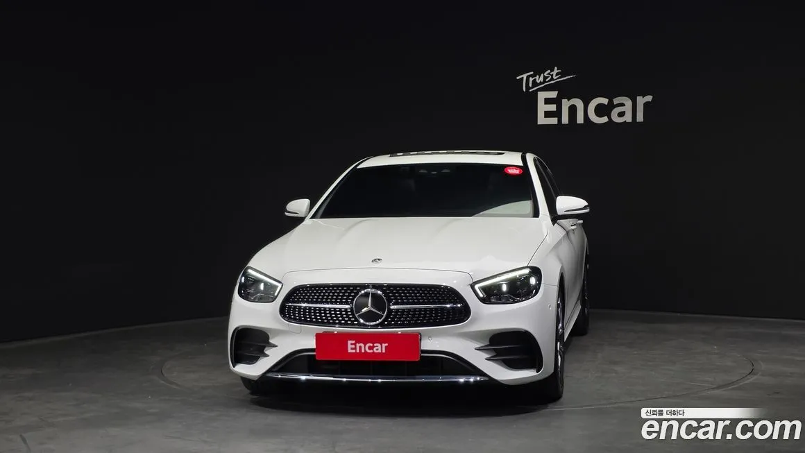 Mercedes-Benz E-Class — фото 4