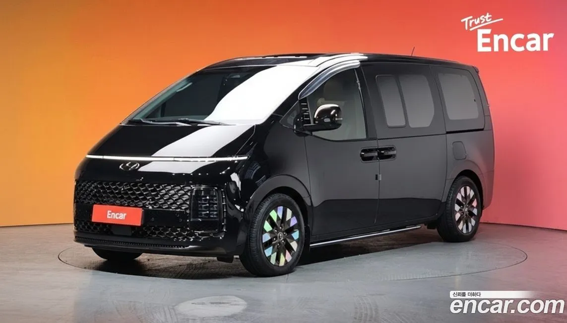 Hyundai Staria