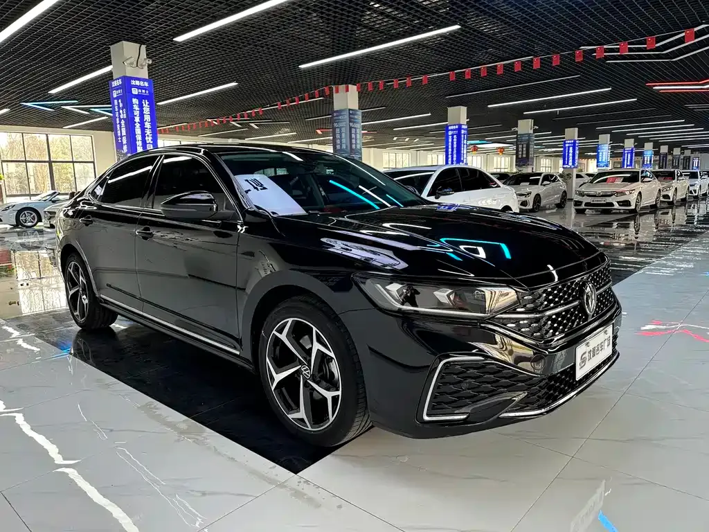 Volkswagen Passat — фото 3