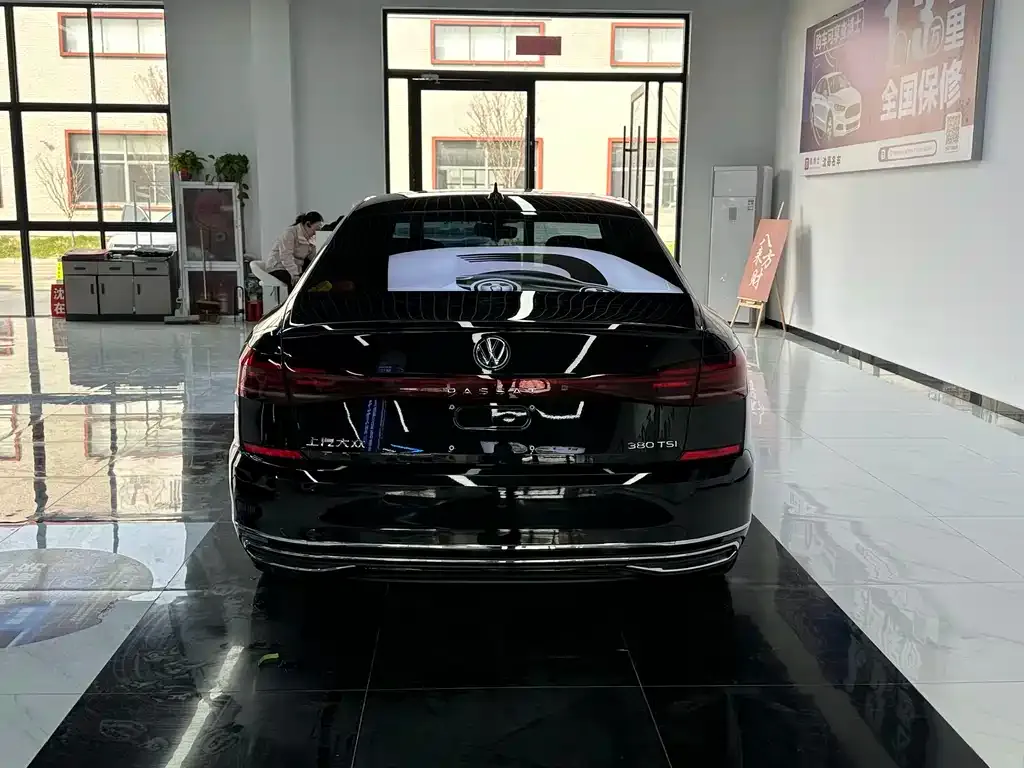 Volkswagen Passat — фото 8