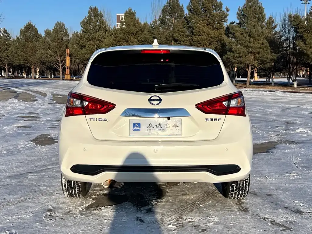 Nissan Tiida 2024 из CN, фото 2