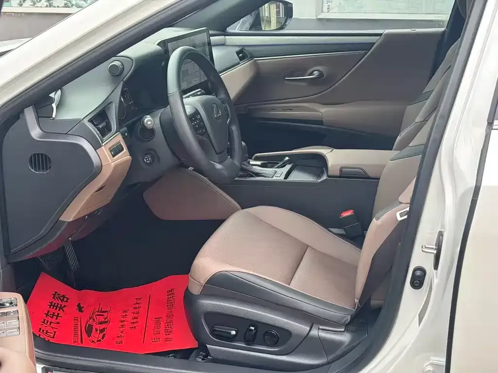Lexus ES 2025 из CN, фото 7