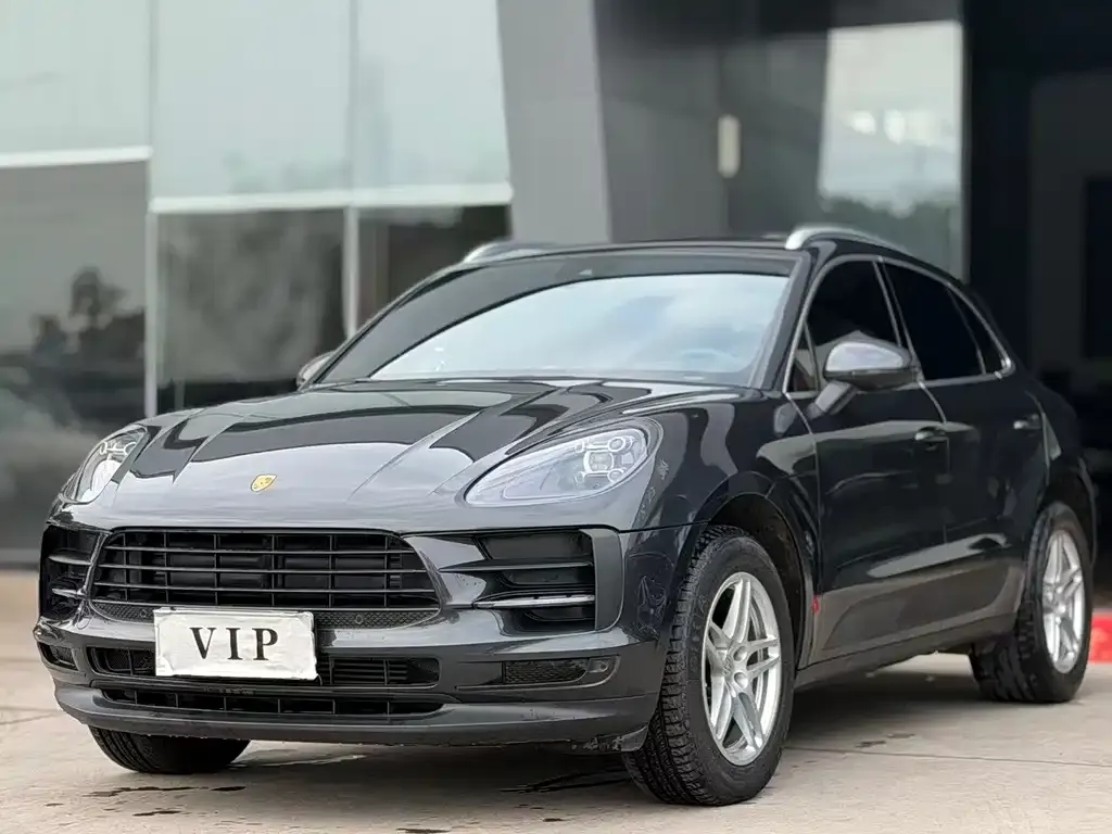 Porsche Macan — фото 1