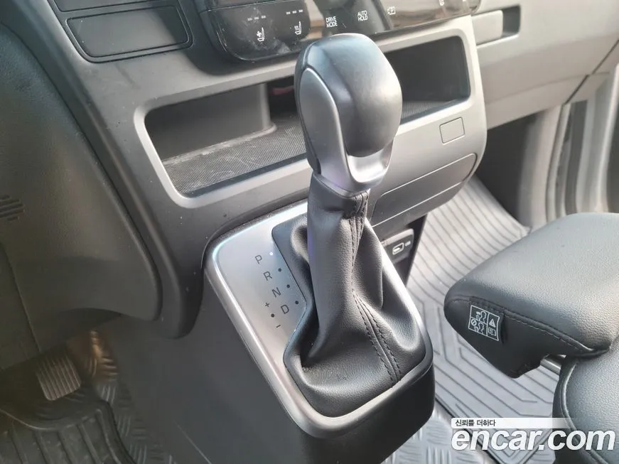 Hyundai Staria 2024 из KR, фото 4