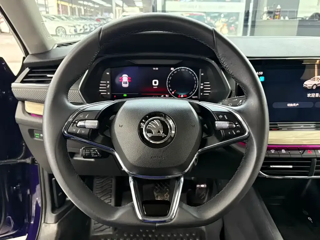 Skoda Octavia 2022 из CN, фото 4