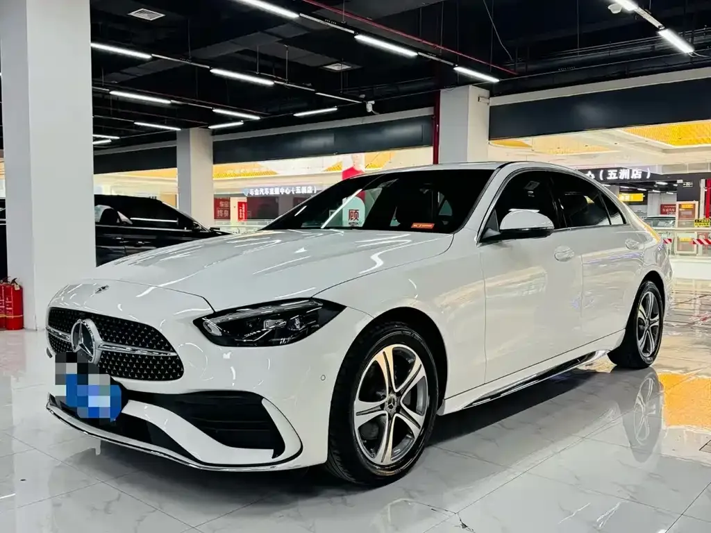 Mercedes-Benz C-Class — фото 1
