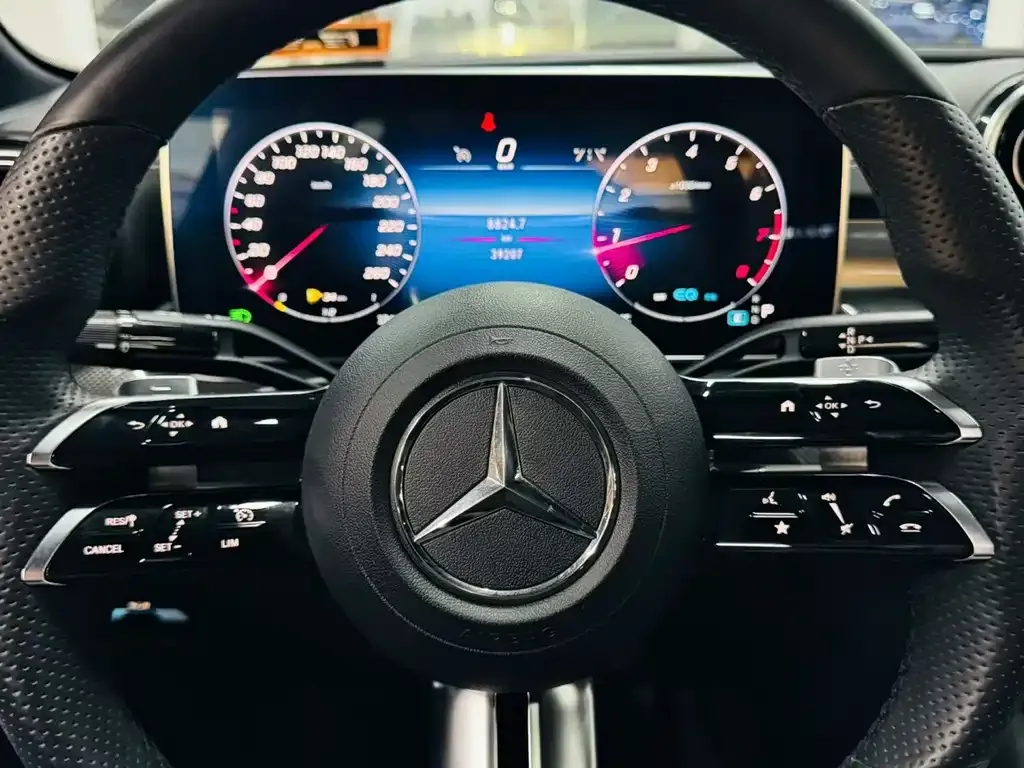 Mercedes-Benz C-Class — фото 4