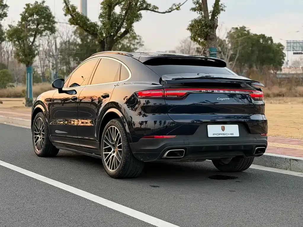 Porsche Cayenne — фото 2