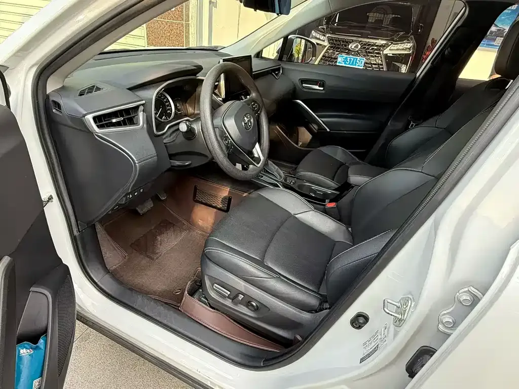 Toyota Frontlander 2022 из CN, фото 7